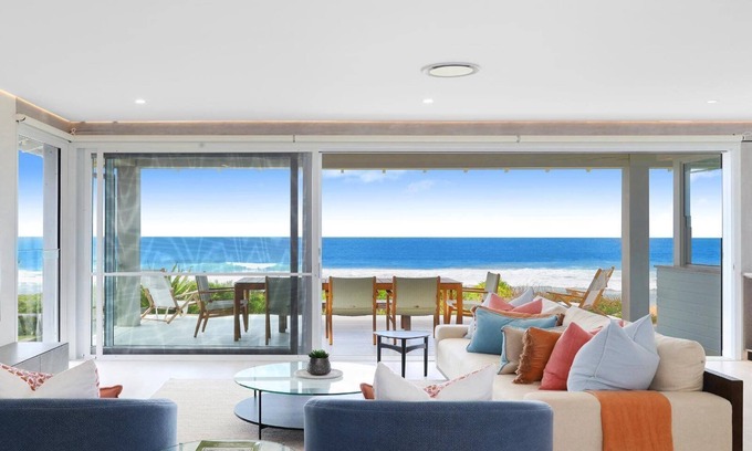 North Avoca House | SEASHORE | Beachfront, Ocean Views, WiFi | Accom Holidays