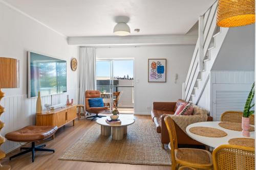 Henley Beach Apartment | 'Seaside' at Henley