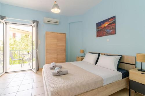 Palaia Fokaia Apartment | Seaside Escape Apartments - Poseidon