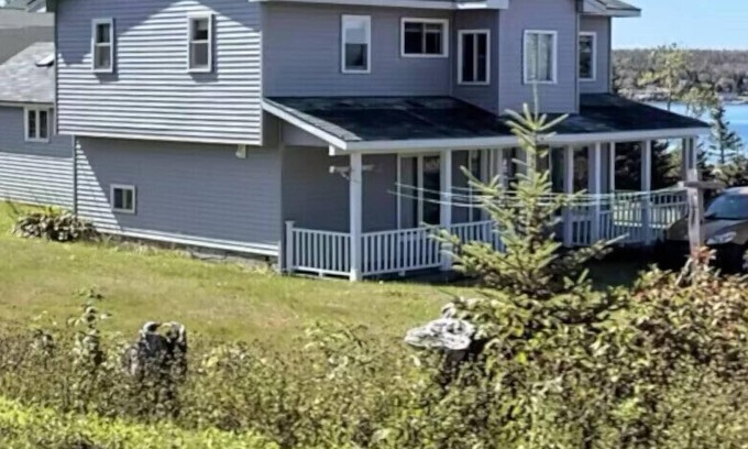 Halifax County House | Seaside Escape Oceanfront cottage located 50 minutes from Halifax