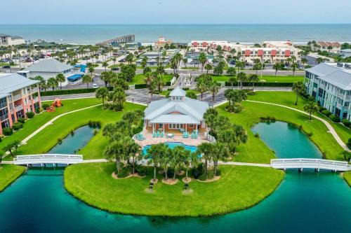 St. Augustine Beach House | Seaside Escape - Spacious 3 Bedroom Ground Floor Condo - Steps to Atlantic Ocean