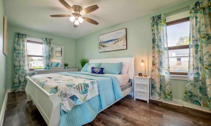 Vermilion Cottage | Seaside Escape Vermilion