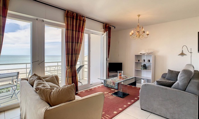 Saint-Martin de Brehal Apartment | Seaside holiday flat with terrace