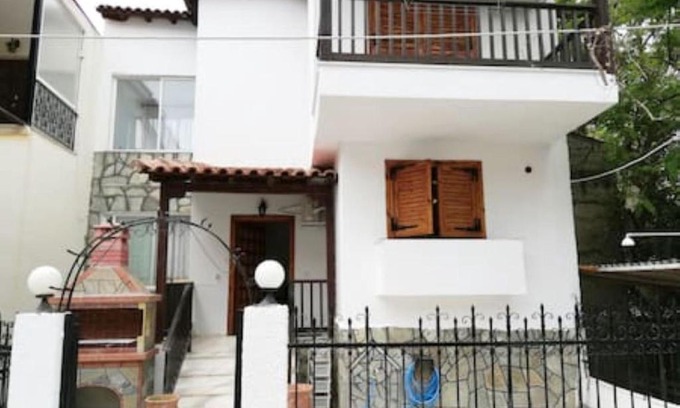 Nea Propontida House | Seaside maisonette by the sea