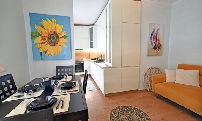 Vlore Apartment | Seaside retreat with stunning sea views – steps from the beach, pure relaxation.
