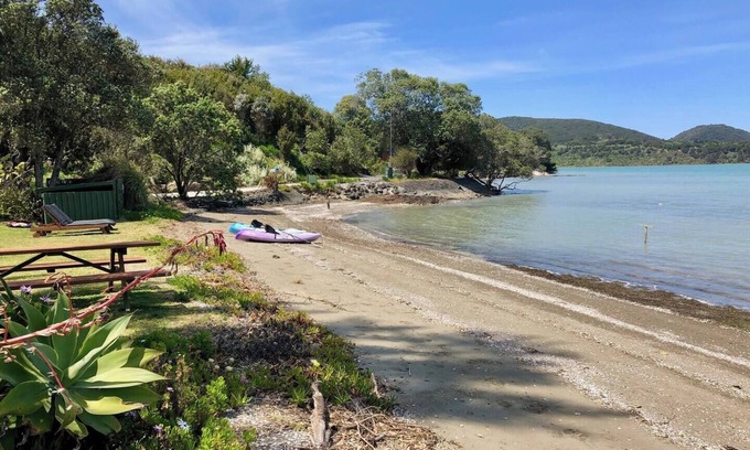 Parua Bay House | Seaside Serenity in Parua Bay