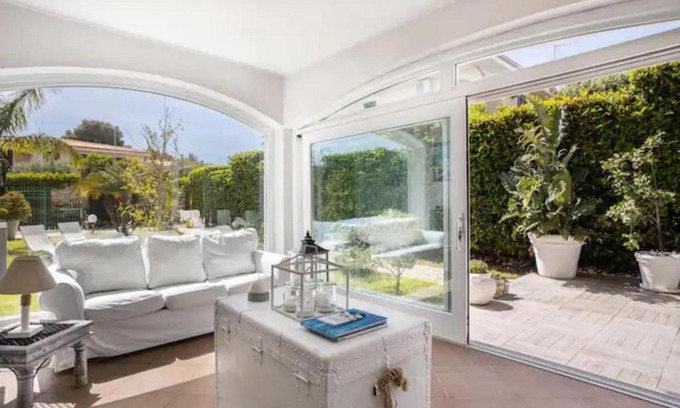 Carini Villa | Seaside Villa