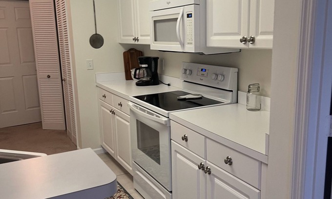Florida Ridge Villa | Seasonal rental. 2,500 per month includes utilities. 3 month minimum.