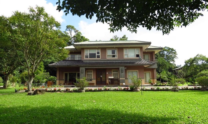 Jiaoxi House | Seasons Inn