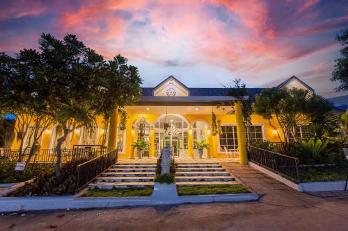Sattahip Hotel | Seattle Samaesarn Resort