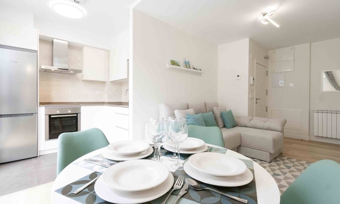 San Sebastian Centro Apartment | Seattle | The Rentals Collection