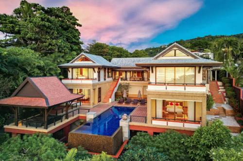 Kata Villa | Seaview 5BR Pool Villa Apsara, Free Breakfast and Full Service, 5 min walk to Kata Beach