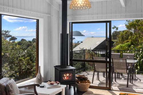 Pauanui House | Seaview Family Haven - Pauanui Holiday Home