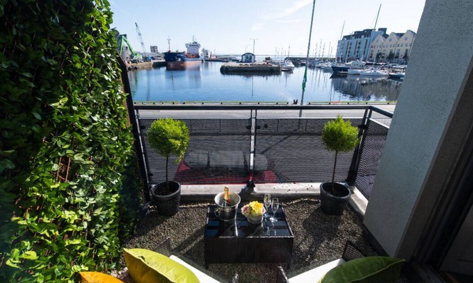 Galway City Centre Apartment | Seaview Luxury City Center-best Location