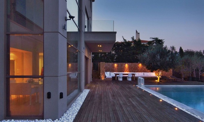 Marathon Villa | Seaview Peninsula is a brand new,luxury, elegant and spacious villa!