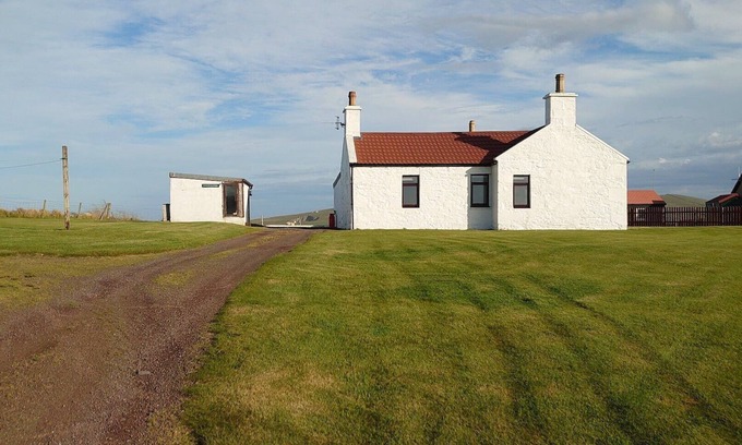 Hoswick House | Seaview Shetland Mainland, 30 mins drive form Lerwick