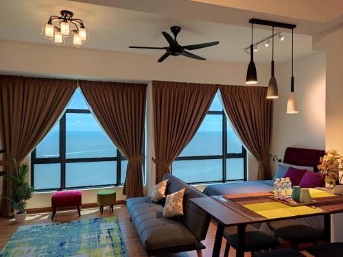 Kuantan Apartment | SEAVIEW Studio with KING BED at Imperium Residence, Kuantan