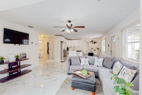 Pompano Beach House | Seaview Suite