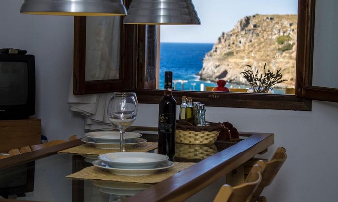 Mochlos House | Seaview Symphony Appartments-Yiannis