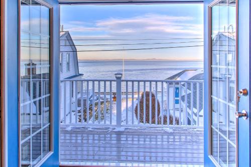 Sebago Apartment | Sebago Lake Haven Water Views, Steps to Shoreline