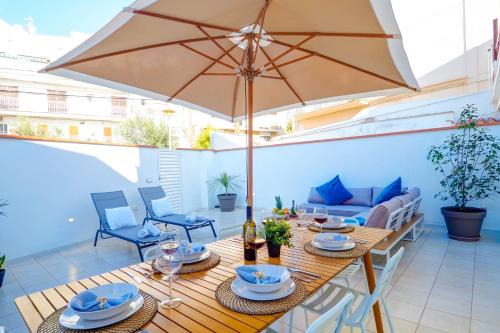 Sitges Apartment | Sebastian Patio by Hello Homes Sitges