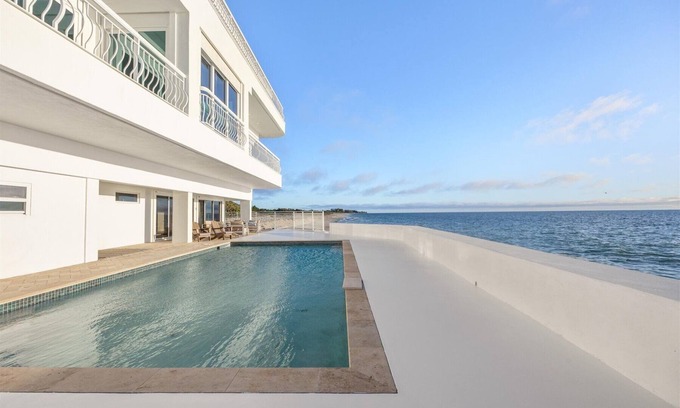 Siesta Key House | Secluded 7500 SqFt Beachfront Villa With Breathtaking Gulf Views, Private Pool, And Stunning Sunsets