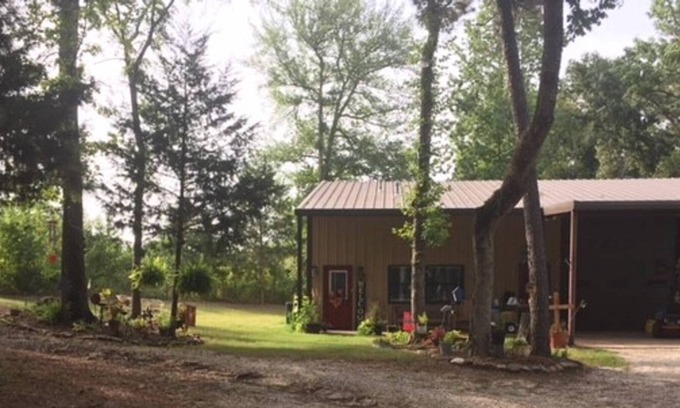 Smith County Cabin | Secluded Cabin in East Texas