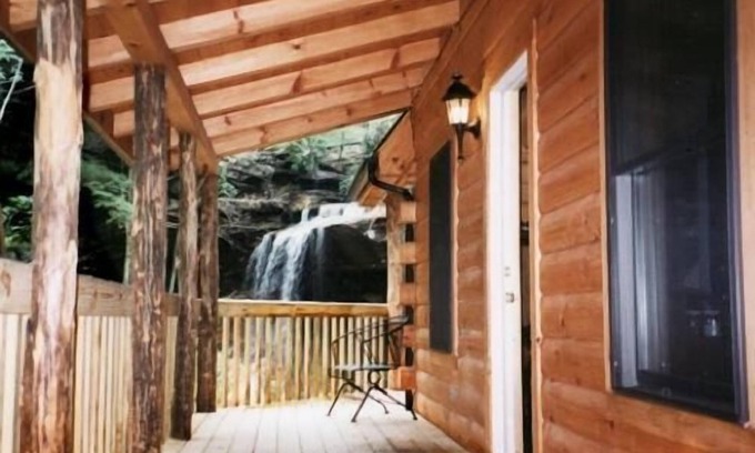 Rogers Cabin | Secluded Cabin with a private waterfall at Spirit Lake and internet