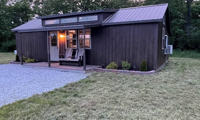 Toledo House | Secluded cottage, sleeps 4, private and peaceful