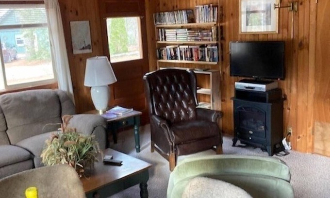 Brownfield Cabin | Secluded Country Cabin with semi-private Beach on Private Lake.