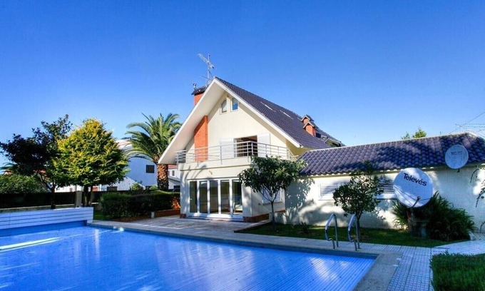 Esposende Villa | Secluded detached home