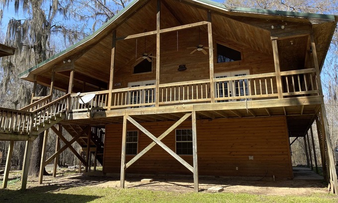 Jefferson House | Secluded getaway on Caddo Lake