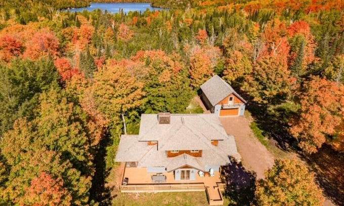Lutsen Cabin | Secluded house in the wood w/sauna, game room. Near lake Caribou & Lutsen ski.