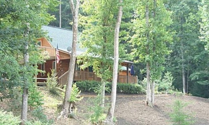 Lake Lure House | Secluded Log Home on 10 acres w creek, garden, trails, fire pit, FP, Sleeps 10