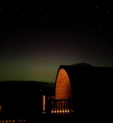 Hallington Ski Chalet | Secluded Luxury Cabins with stream, stargazing, walks and nature - Fell Farm Hideaway