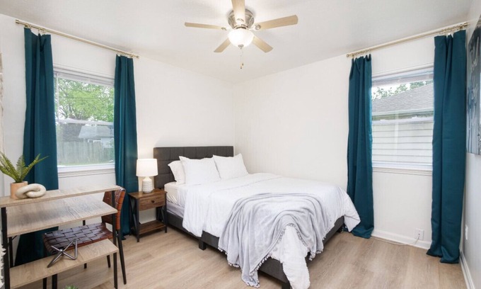 Parma Heights Apartment | Secluded & Renovated Home With Backyard & Hot Tub!