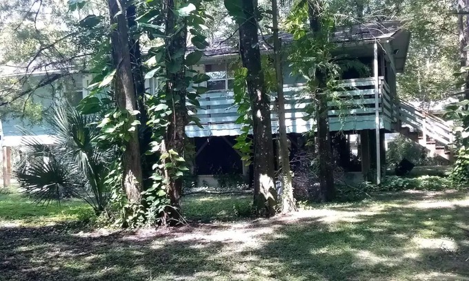 Hernando Cottage | Secluded Riverfront Cottagenn