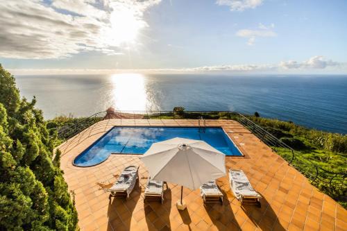 Paul do Mar Villa | Secluded Sunset Villa on Cliff & 180 Degree Ocean Views