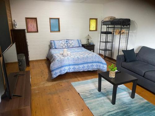 Fishing Point Bed & Breakfast | Secret Bay Hideaway