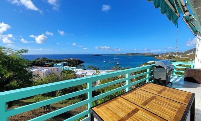 Nazareth House | Secret Harbor View Villa