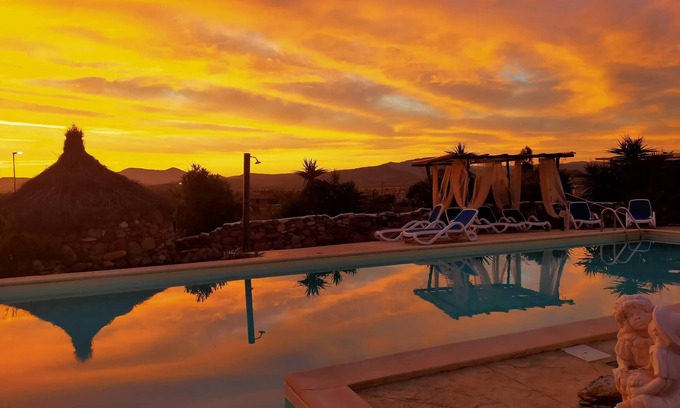 Piscinas House | Secret hotel SA CORTI PISCINAS