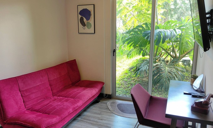 Mata Redonda Apartment | SECRT Sabana 1-bedroom apartment with AC WiFi