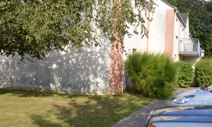 Albert Apartment | secure and quiet, close to all shops, museum, cinema, theater, shops