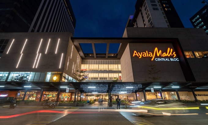 Lahug Hotel | Seda Central Bloc Cebu