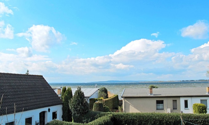 Verchen Apartment | Seeblick by Interhome