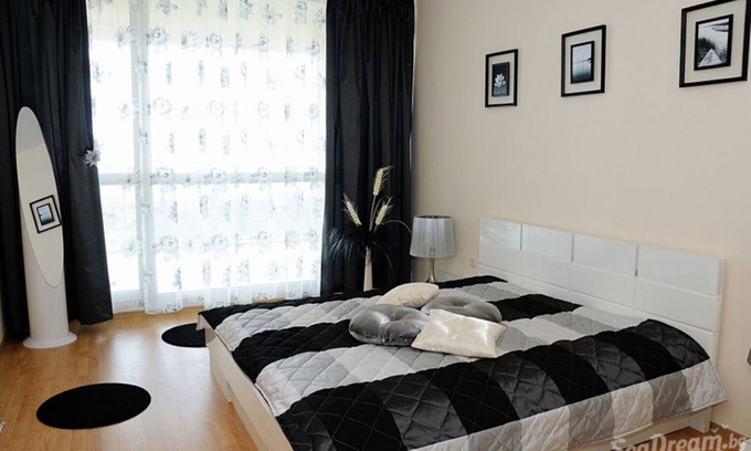 Varna Apartment | SeeDream Rental Boutique Apartments - "White Touch"n19m Pool, Garden, Sea View