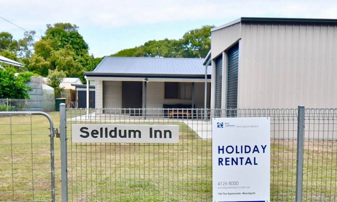 Woodgate House | Seeking Tranquility? This Holiday Home is Perfect for Families & Fishing.