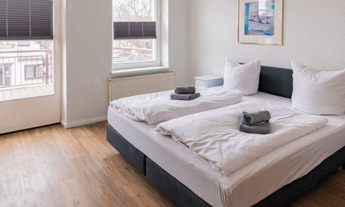 Warnemuende Apartment | Seenelke Summary: Com