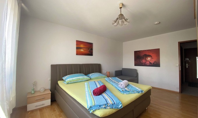 Petershausen-West Apartment | Seerhein apartment
