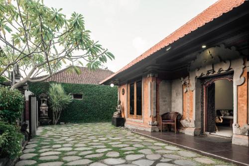Kartika Plaza Villa | Segara Beach House Villa - Kuta
